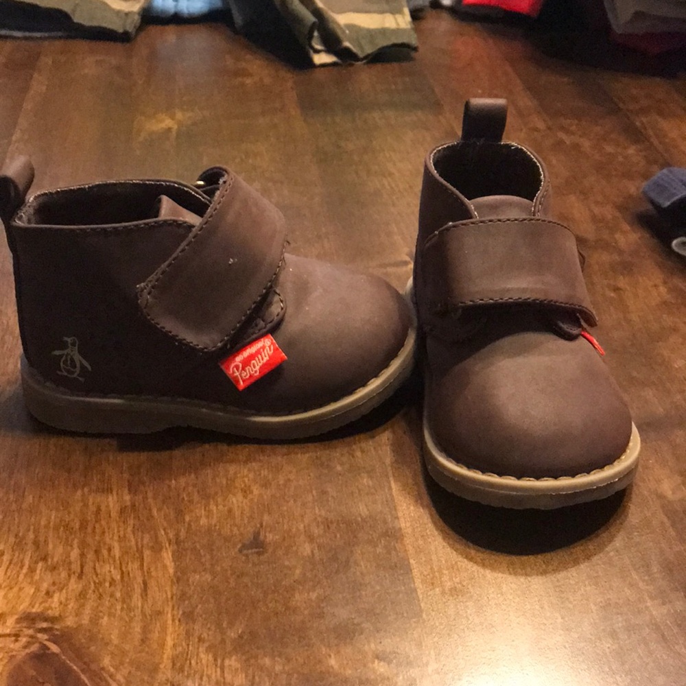 Penguin by Munsing Wear leather boots